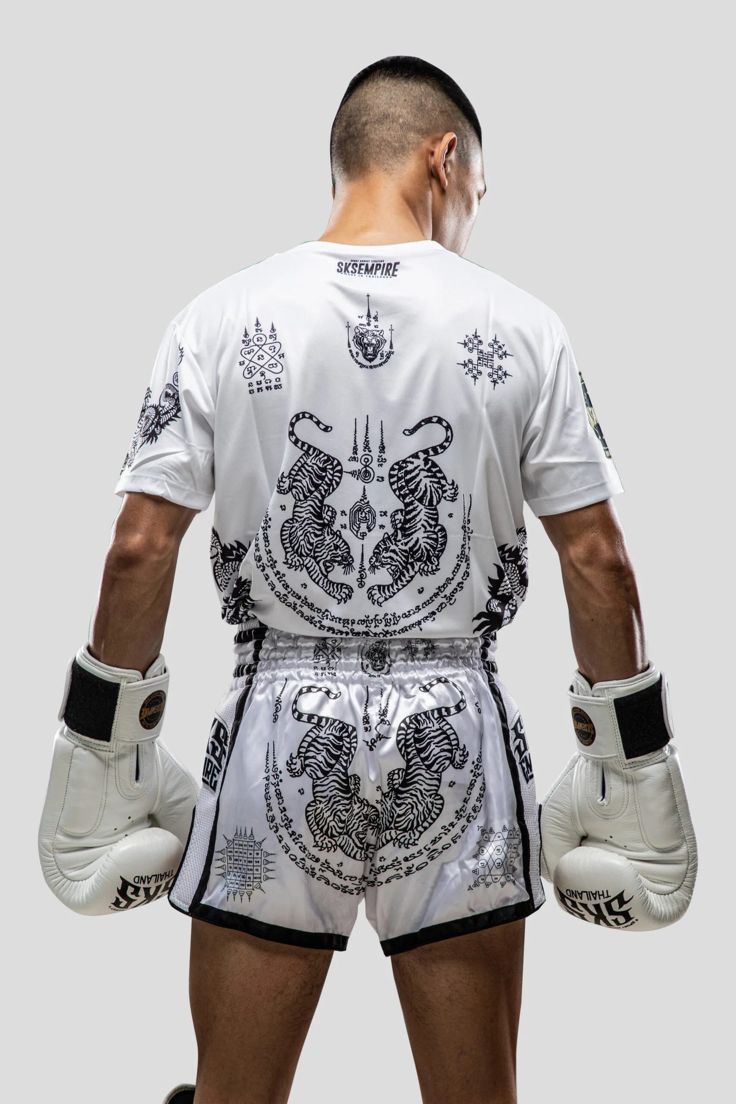 SKS Muay Thai Shorts Sakyant “Tiger & Dragon” - Wit / Zwart