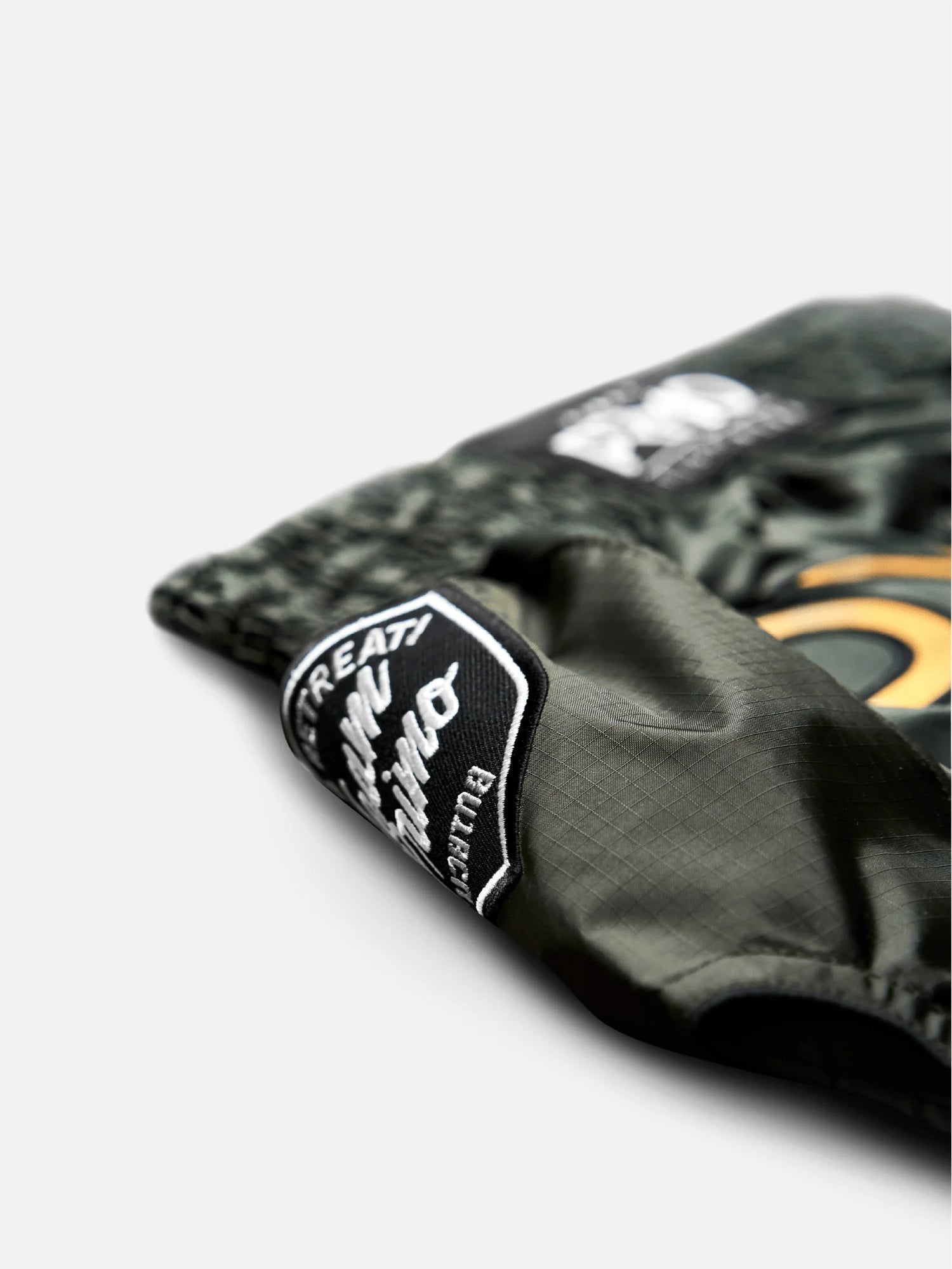 Primo Muay Thai Shorts - Hologram Series - Valor Green - donkergroen