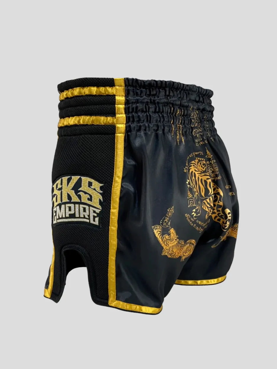 SKS Muay Thai Shorts Sakyant “Tiger” - Zwart / Goud