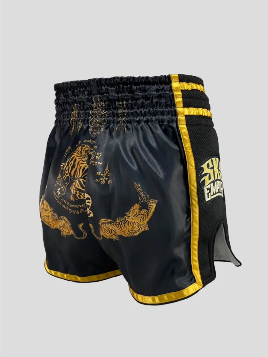 SKS Muay Thai Shorts Sakyant “Tiger” - Zwart / Goud