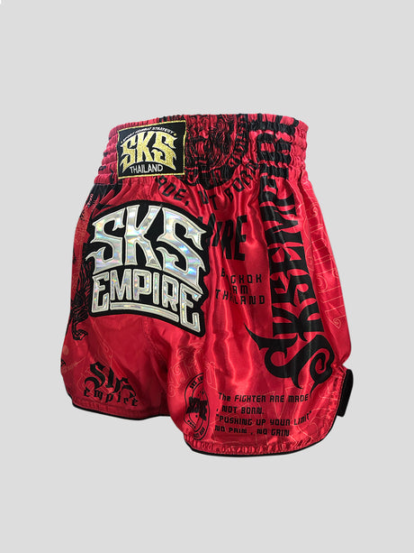 SKS Muay Thai Shorts Sakyant “Stickerbomb” - Rood / Zwart