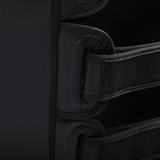 Fairtex SP10 Calfkick Pads - Zwart - Paar – detail van de bevestigingsbanden