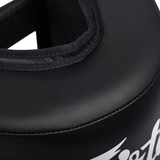 Fairtex SP10 Calfkick Pads - Zwart - Paar – detail van de bovenrand