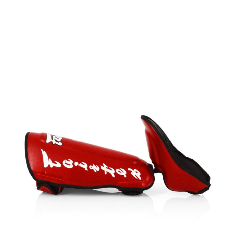 Fairtex SP7 Twister - afneembare Wreef en Scheenbeschermers  - Rood