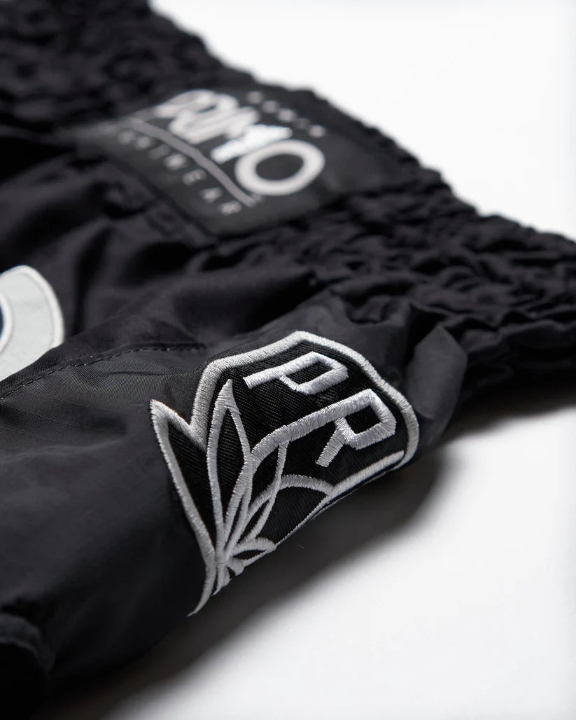 Primo Muay Thai Shorts - Free Flow Series - Gotham's Finest - Zwart