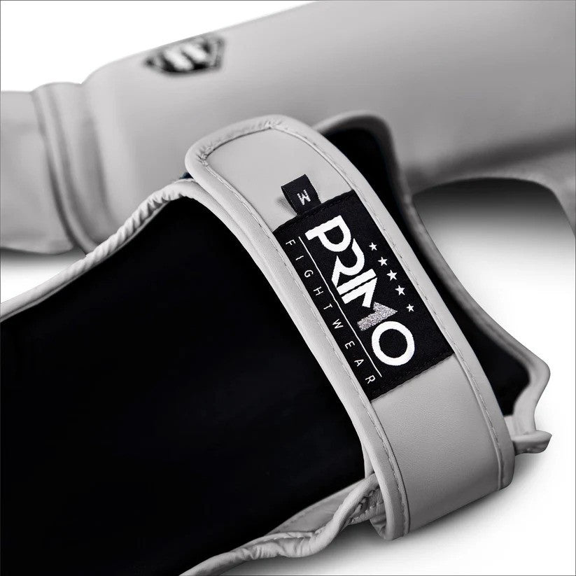 Primo Classic Muay Thai Scheenbeschermer - Grey - lichtgrijs