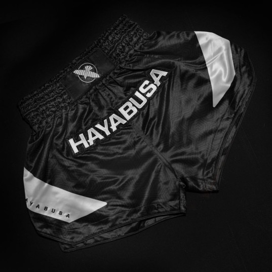 Hayabusa Core Muay Thai Shorts - Schwarz