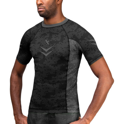 Hayabusa Arrow Ranked Short Sleeve Rashguard - Zwart